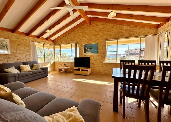 Cliffs Unit 1 - Kalbarri,Wa